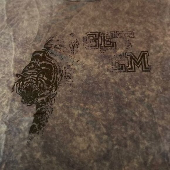Vintage Canvas Tiger Graphic T-Shirt‎ get them Distressed Casual Wear - Picture 3 of 9